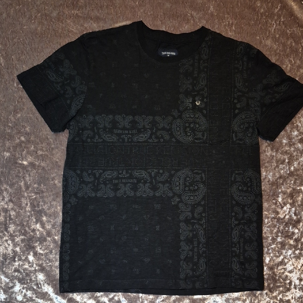 LIKE NEW True Religion Logo Bandana Print Pocket Tee
